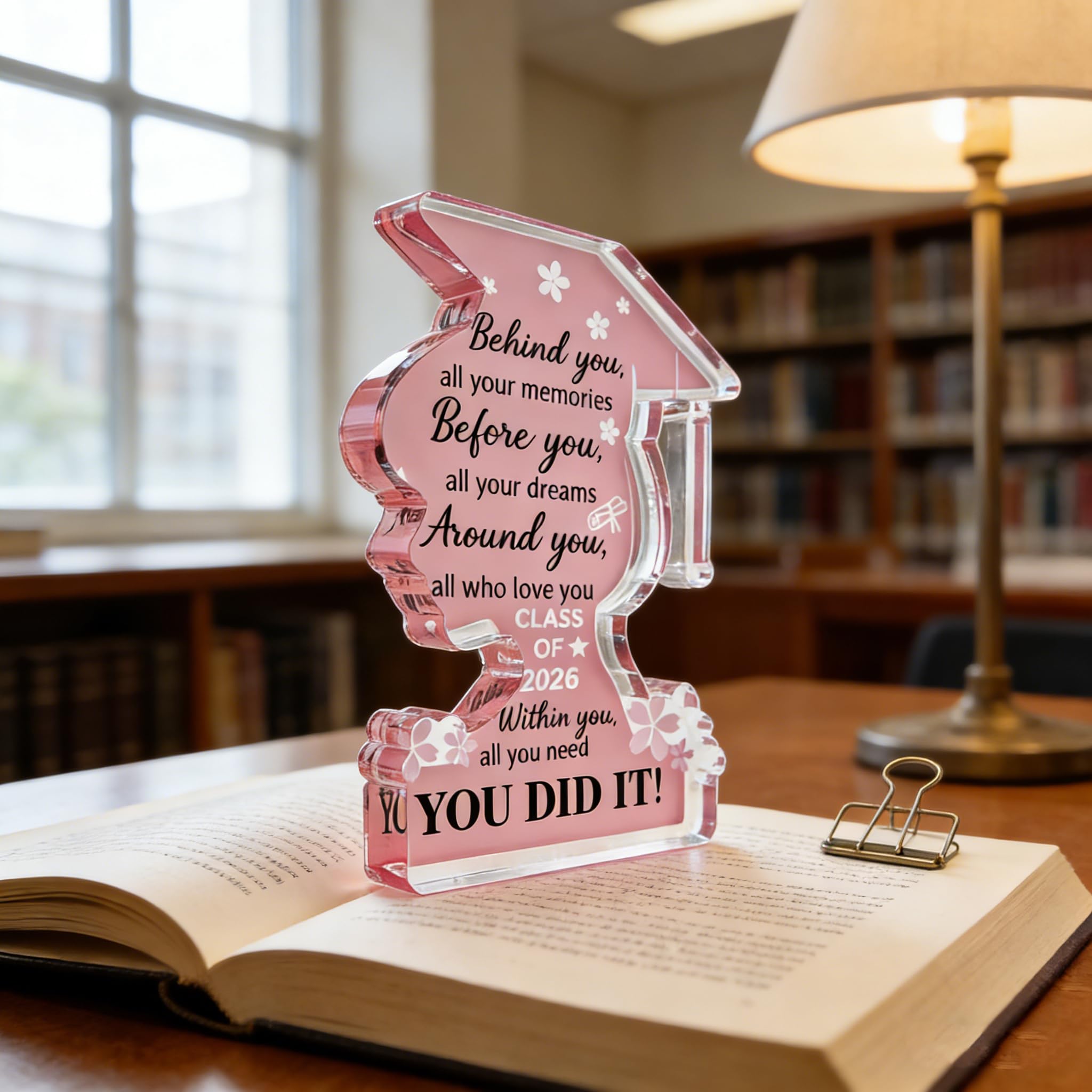 1 Piece 2026 Graduation Decoration, Graduation Gift for College and High School Graduates (Female), Personalized Acrylic Medal, Inspirational Decoration, Graduation Souvenir