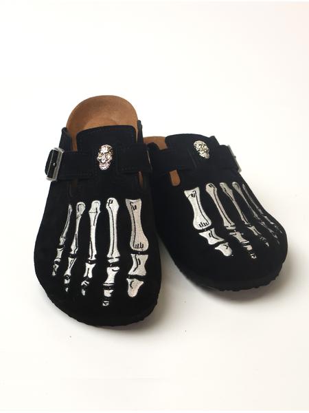 Men's Clogs muller shoes Classic Clogs Halloween Bone Sandals Half Slipper, Cowhide Leather Upper, Rubber Sole, Casual Style, Round Toe, All Seasons Footwear Men's Clogs muller shoes Classic Clogs Halloween Bone Sandals Half Slipper, Cowhide Leather Upper, Rubber Sole, Casual Style, Round Toe, All Seasons Footwear