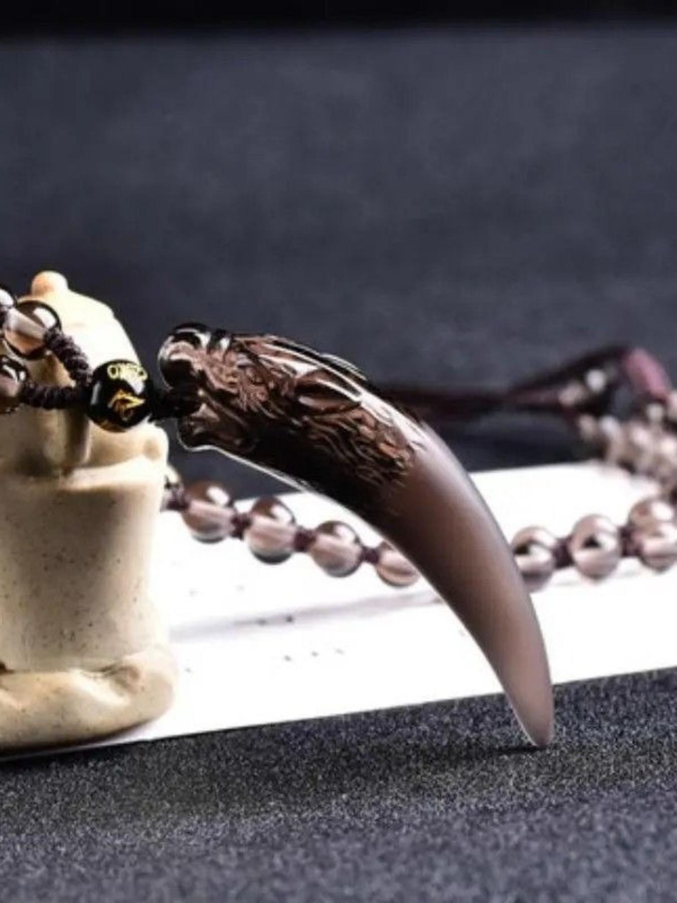 Ice wolf tooth pendant, black rope necklace, male tide summer niche design lanyard accessories