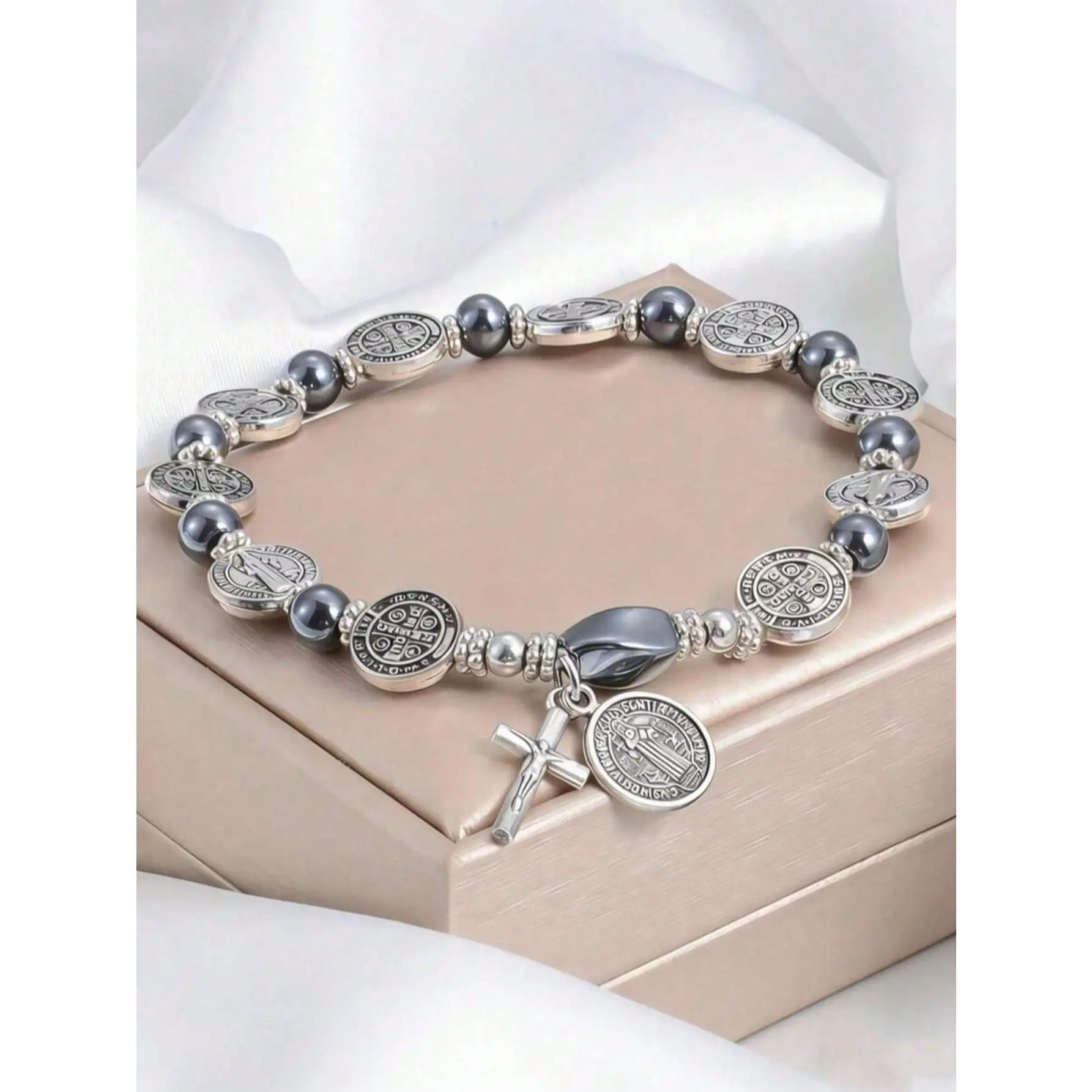 1pc Retro Handmade Saint Benedict Medal Cross Motif Bracelet - Unisex Wear Fashion Costume Jewelry, Perfect for Anniversary Parties, Gifts for Women