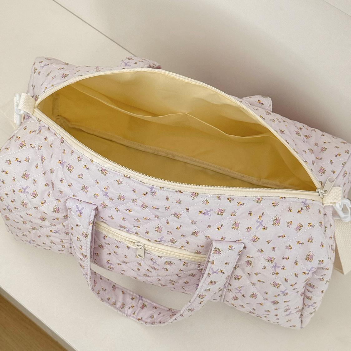 Instagram-style floral print soft quilted patchwork travel bag/gym bag with zipper; soft fabric weekend travel bag suitable for women.