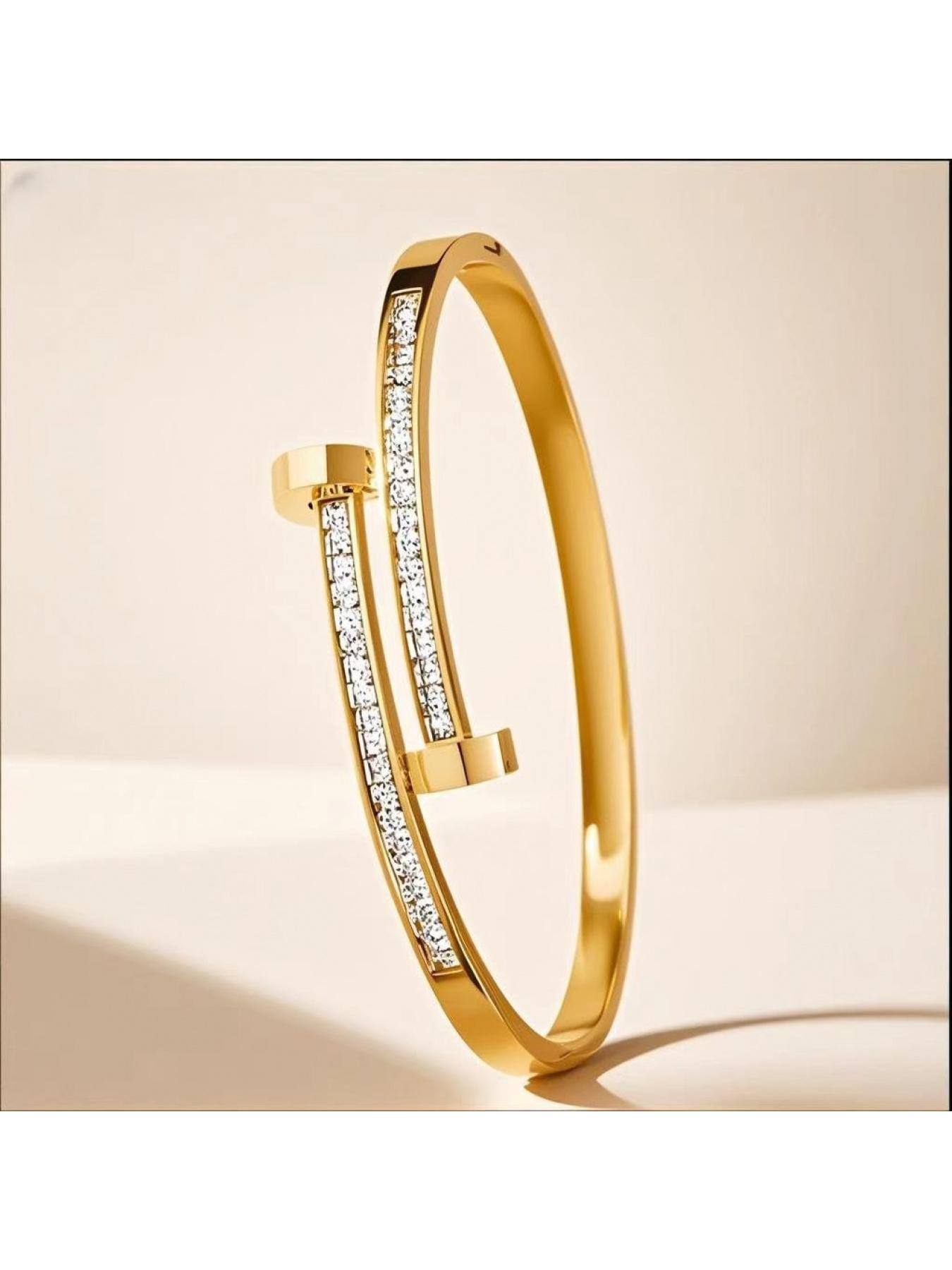 Meet Your New Dual Bar Glossy Wrist Bar Fade Resistant Daily Bar