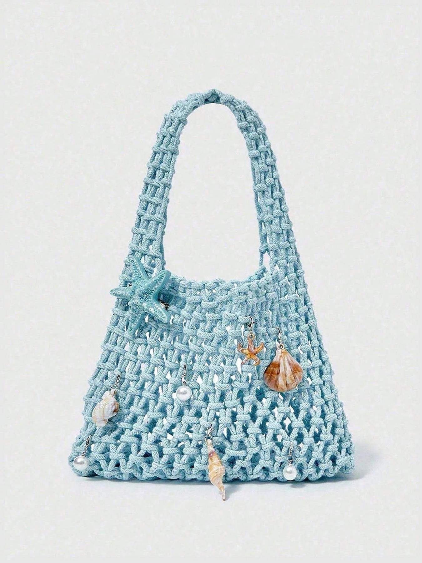 Gentle and stylish vintage woven handbag with starfish, shells, and pearls embellishment, sweet and exquisite style, can accommodate headphones and lipstick, suitable for party/vacation dressing scenes