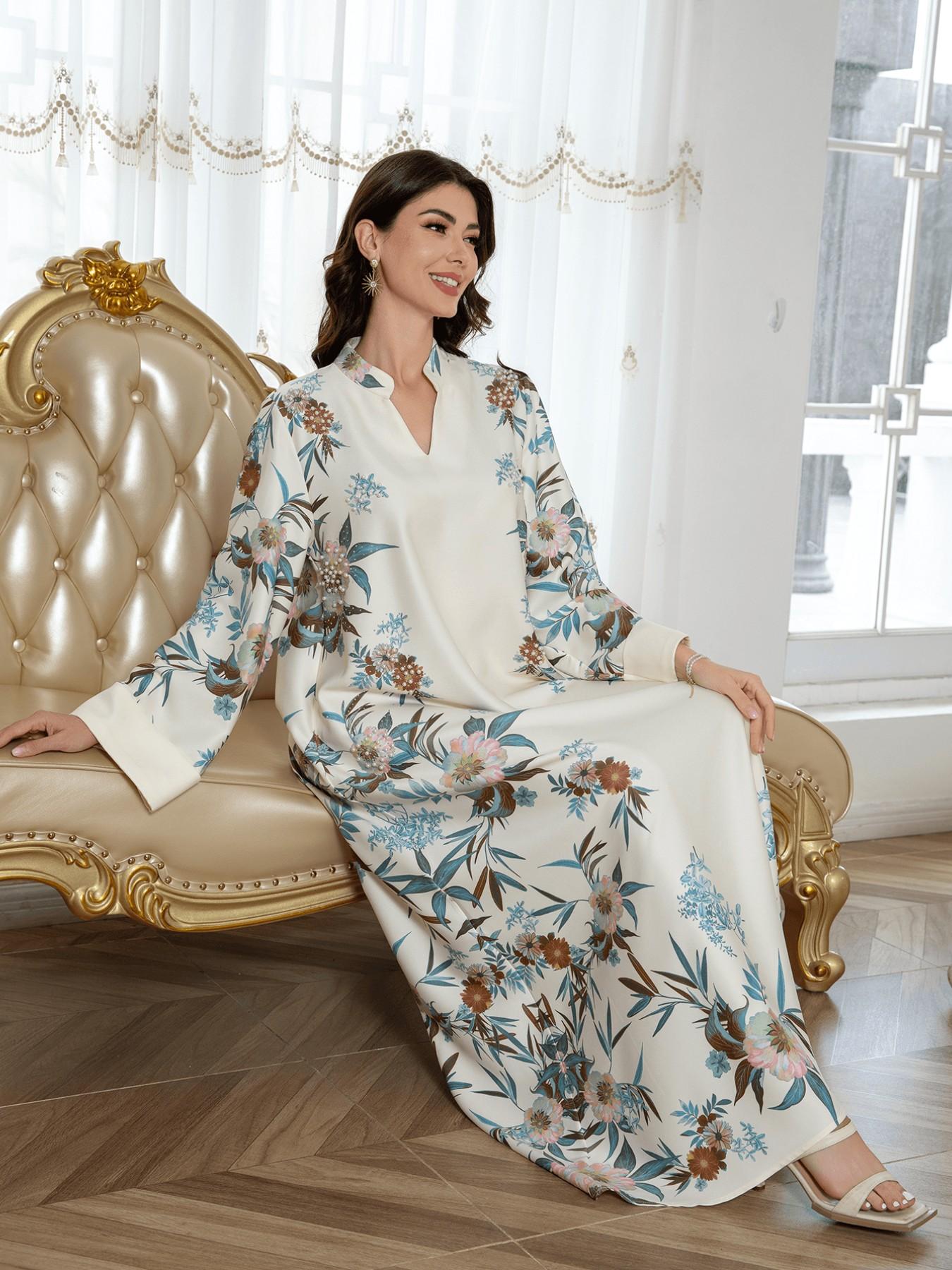 Elegant Muslim Women Long Robe Printed Dress Jalabiya, Stylish Floral Pattern, Comfortable and Chic, Perfect for Daily Wear