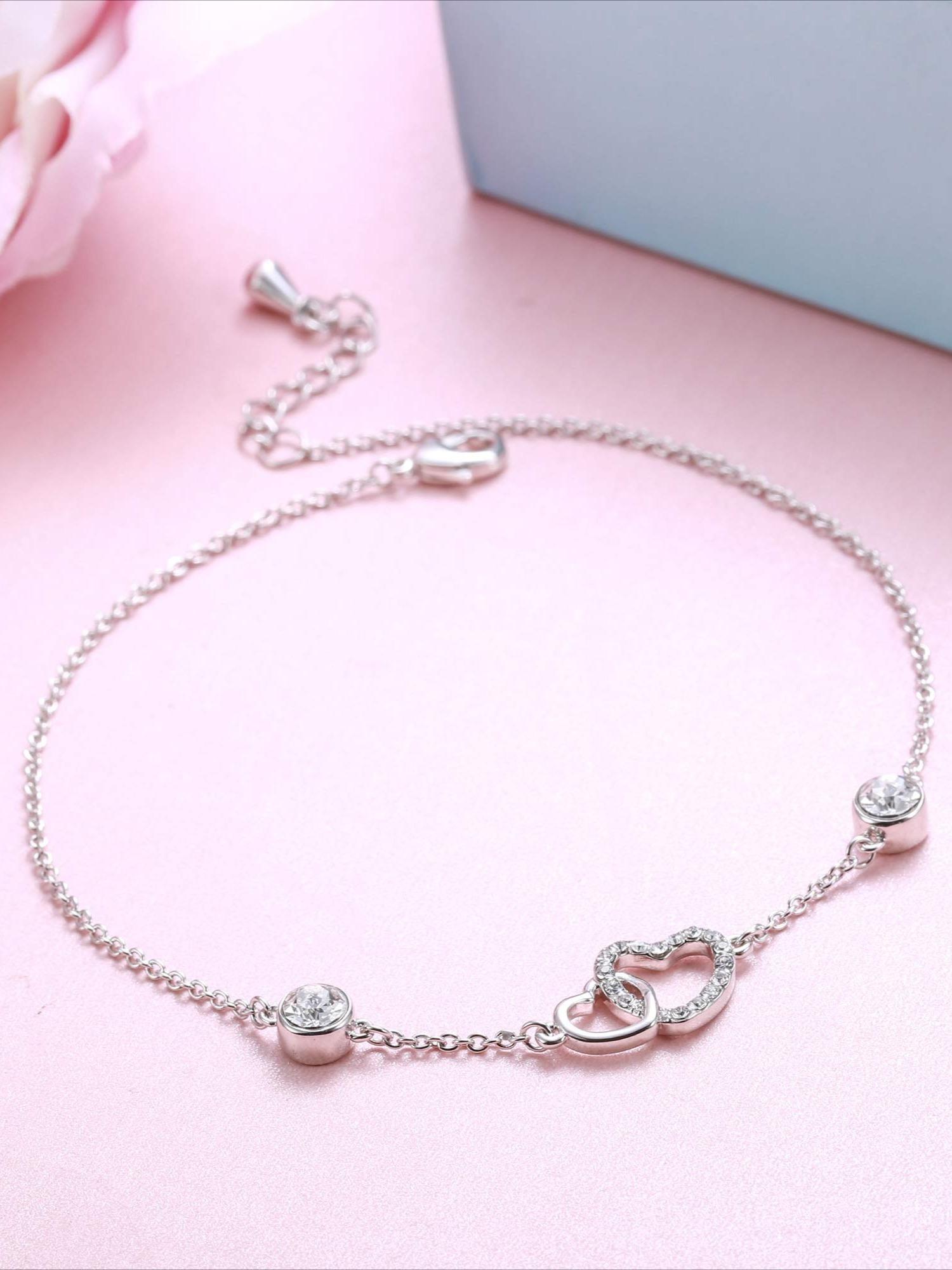 1 Pc Romantic Sophisticated Silvery Sweet Hearts Bracelet for Women Men Sleek Heart-inspired Design with Brilliant Swarovski Crystal Luxurious Glamorous Appearance Skin-friendly Premium Copper Adjustable Chain Hypoallergenic Durable Lightweight Bracelet