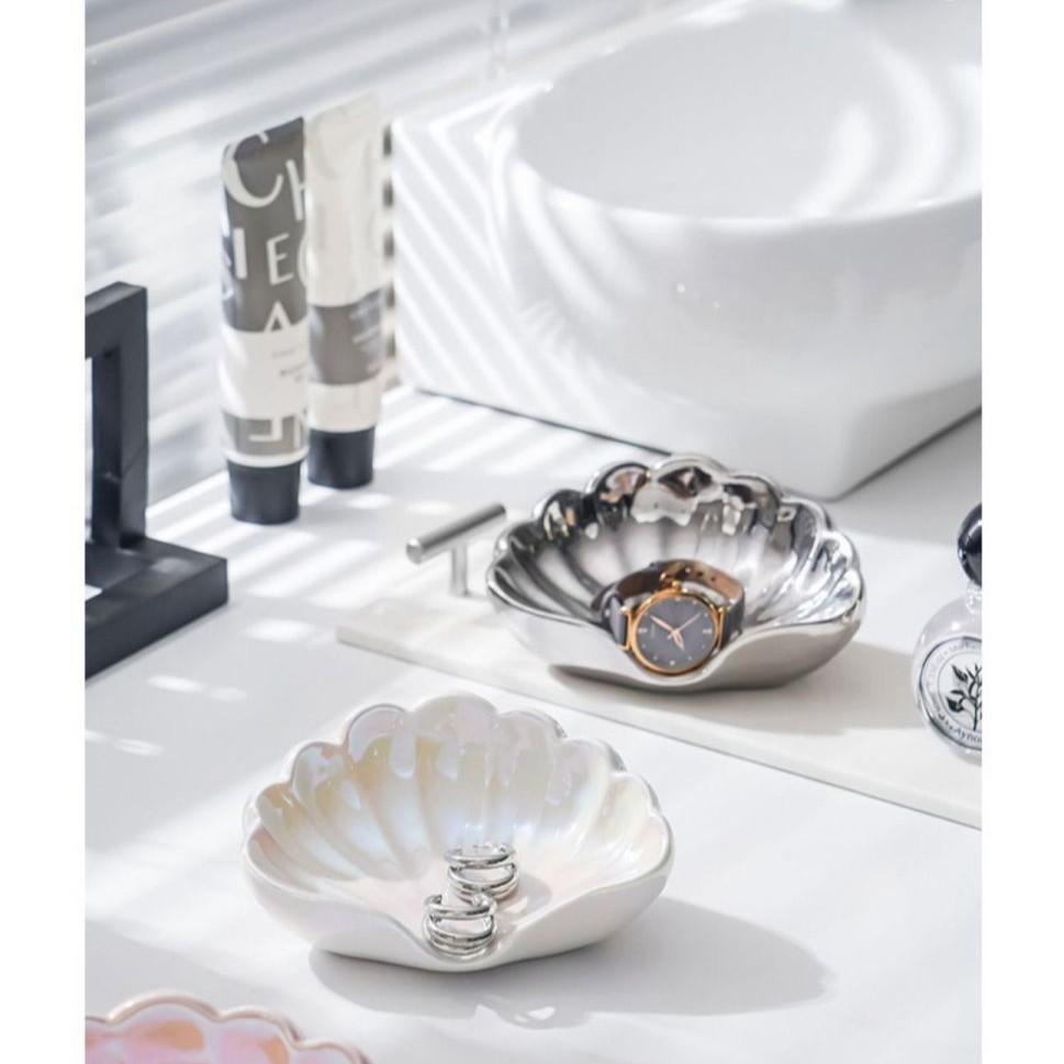 Shell-Shaped Ceramic Soap Dish & Jewelry Tray, Elegant Bathroom Accessory, Perfect for Storing Soaps, Rings, Earrings, Ideal Gift for Women