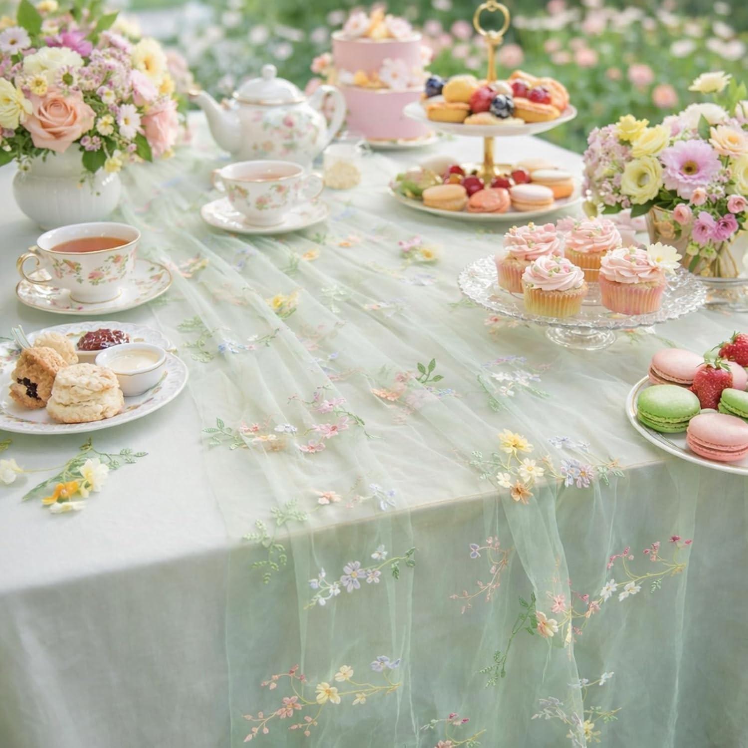 Vintage Embroidered Floral Table Runner, 70x180cm Sheer Mesh Tablecloth, Home Decor, Wedding, Party, Holiday DIY, Kitchen Decoration