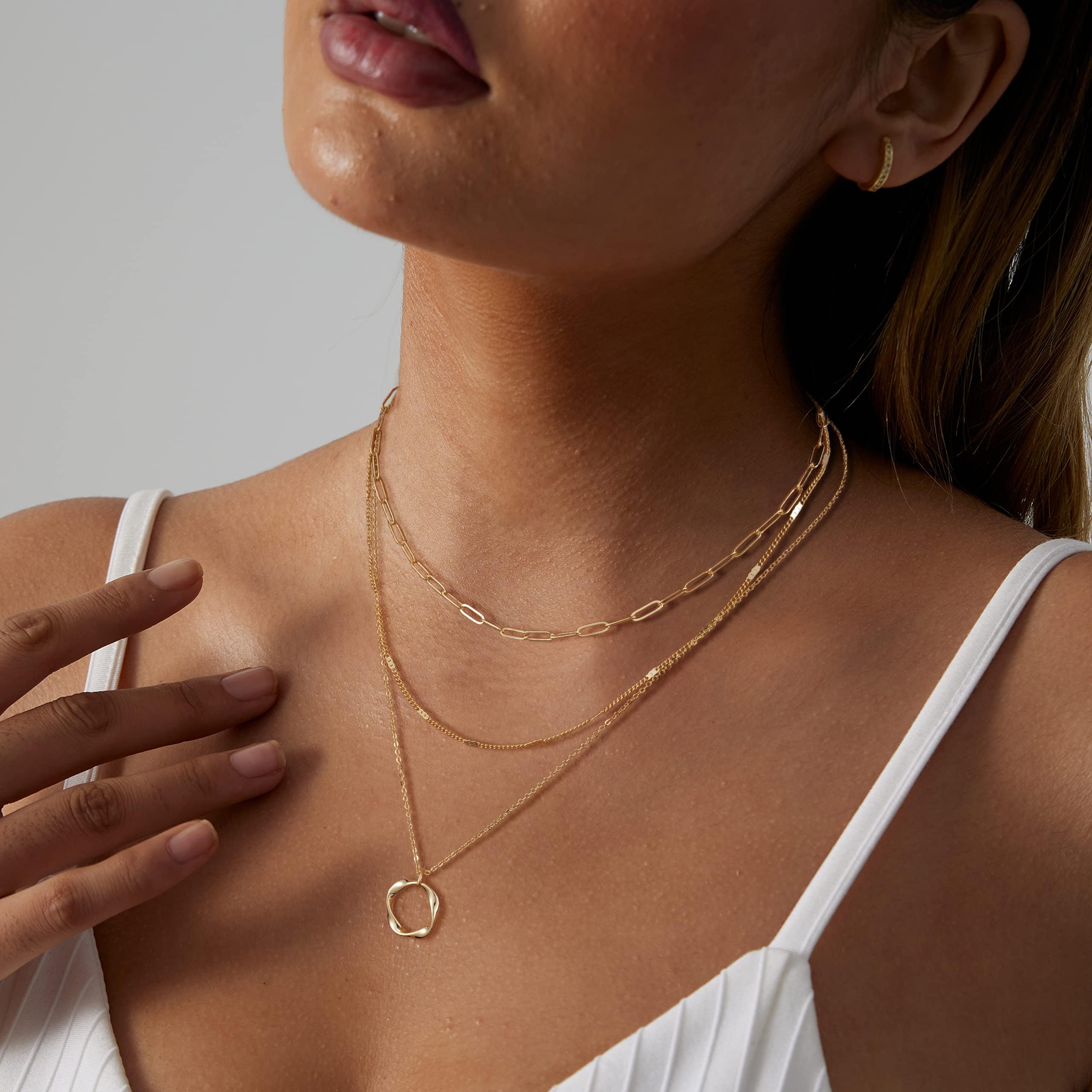 CAROVO Layered Necklaces for Women, 14k Gold Plated/Sterling Silver Stackable Choker Necklaces for Women Trendy Layering Stacked Circle Pendant Chain Necklace Set Jewelry for Women