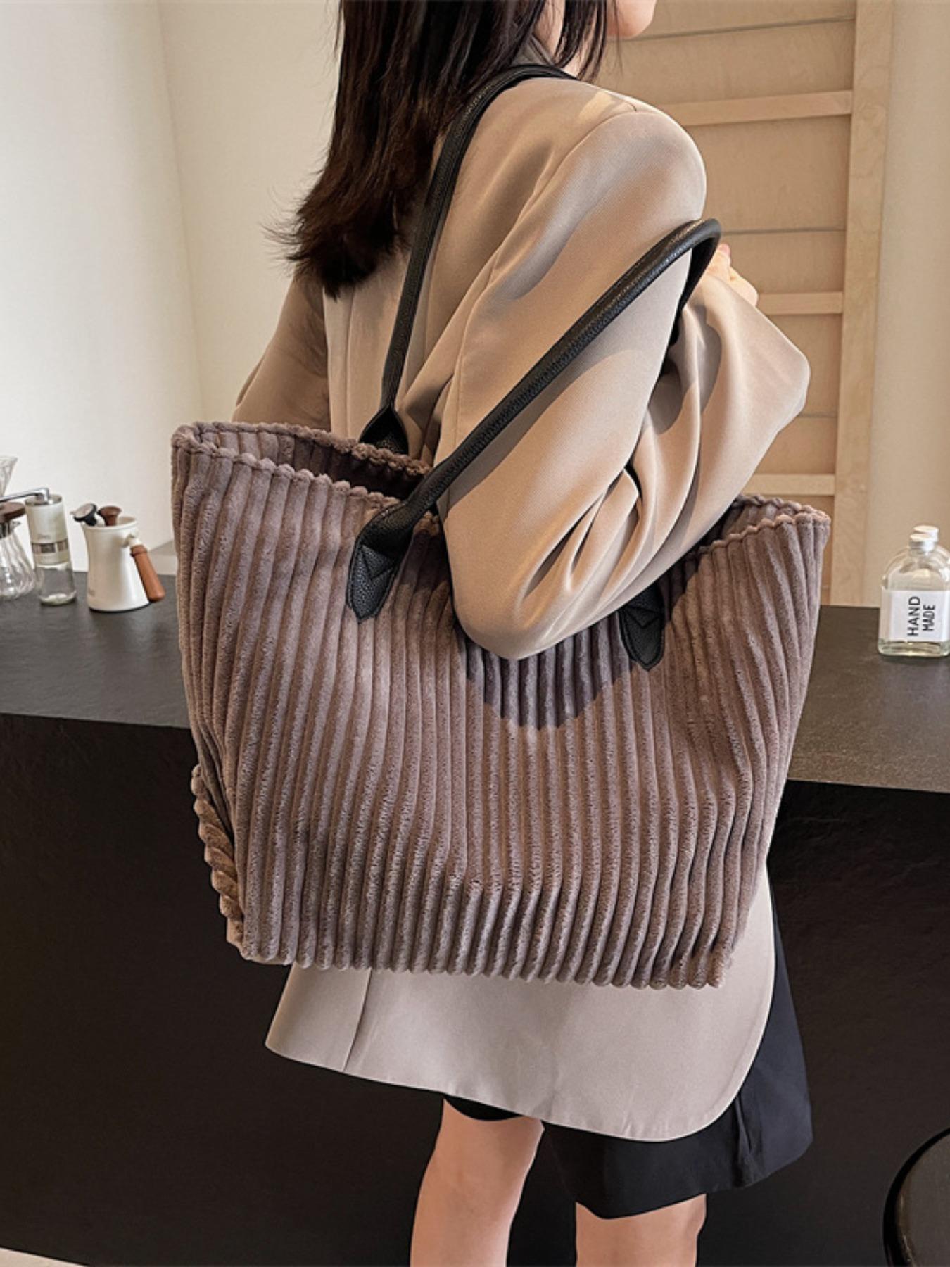 Women's Plush Velvet Crossbody Bag, Perfect for Short Trips and Shopping, Ideal Handbag for Girls, Great Gift Idea