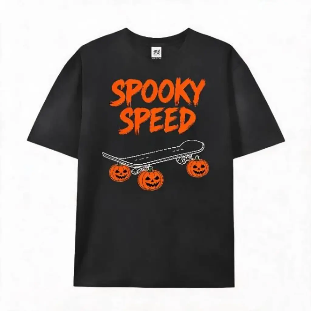 Women's Oversized Black Short-Sleeve Cotton T-Shirt - Spooky Speed Pumpkin Wheel Skateboard Halloween Graphic, Comfortable Breathable Fit, Skater Teen Gift (Fits Jackets Layered Wear), Casual