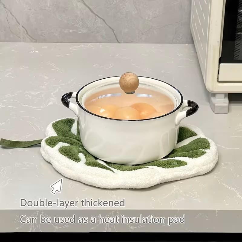 2-Piece Creative Coral Fleece Leaf Hand Towels with Hanging Design, Highly Absorbent and Versatile Towel, Super Absorbent Towel for Bathroom Kitchen and Dining Use