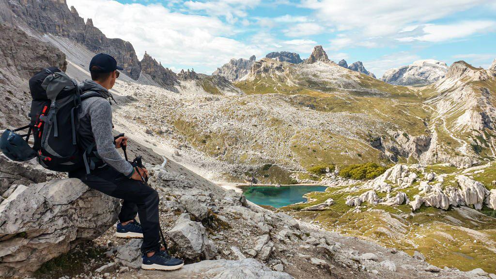 Men's Sneakers Wide Toe Box Hiking Walking Lightweight Breathable Shoe Non-Slip Outdoor Sports Trail Running Tennis Shoes