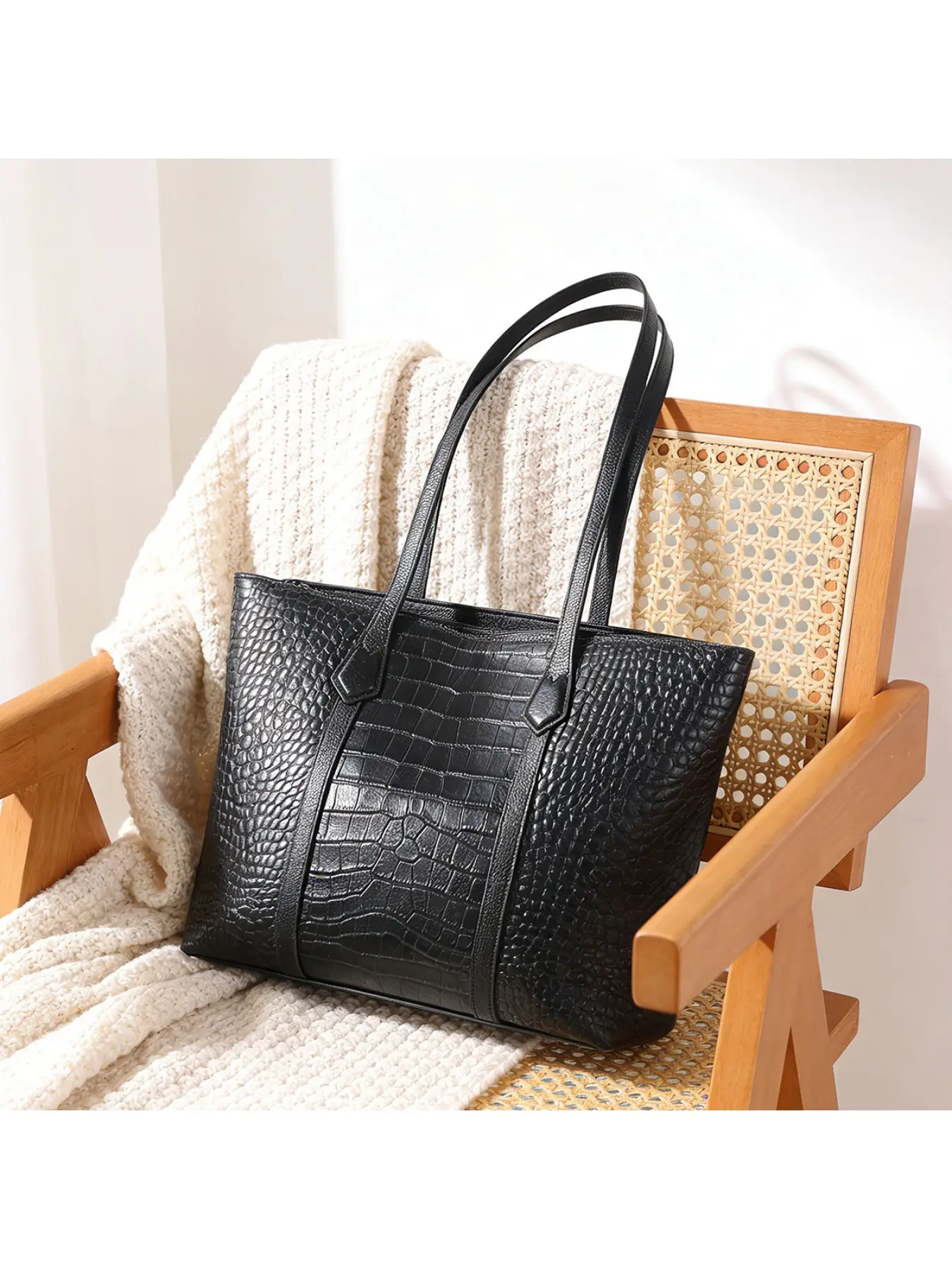 Black [first layer cowhide]