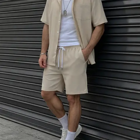 Two-Piece Set Men's Solid Color Short Sleeve Shirt & Drawstring Waist Shorts, Regular Fit Casual Fashion Cozy Breathable Men Two-Piece Outfits for Summer Clothes