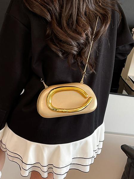 Simple and generous all-match small square handbag, metal buckle decorative chain crossbody bag, fashionable daily exquisite evening handbag, elegant bags, niche suitable shopping and participating in activities, etc.