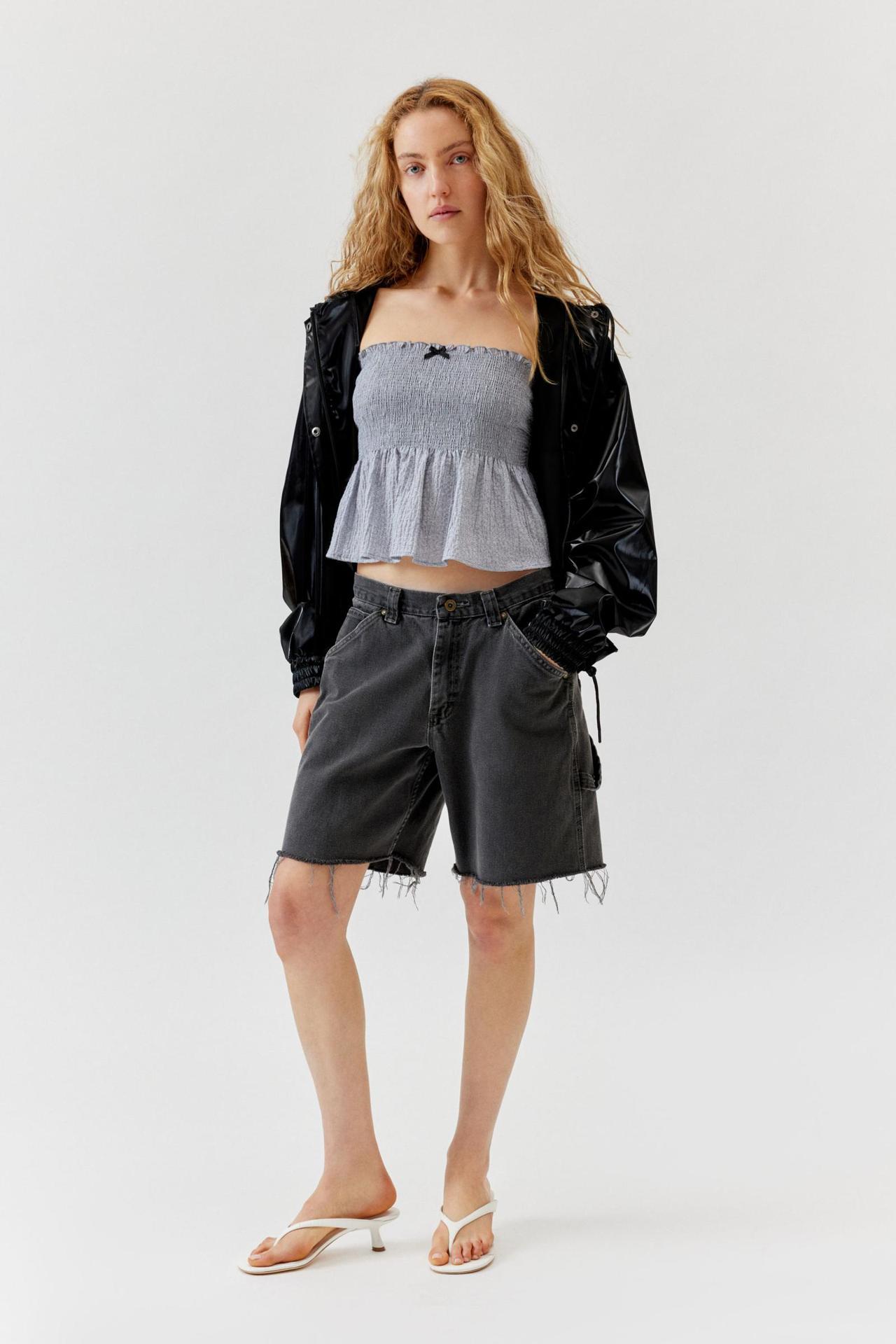 GGFL Women's Blue & White Stripe Smocked Tube Top, Strapless Ruffle Hem Peplum Crop Top for Summer.Elegant Light Blue Stripe Smocked Strapless Top, Shirred Ruffle Hem Peplum Crop Top for Daily Wear