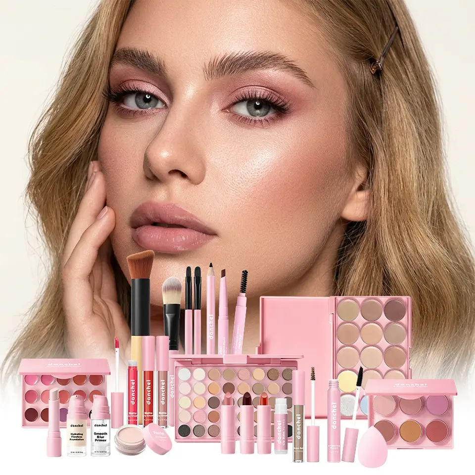 Beginner Face Makeup Kit, Portable Cosmetic Gift Box, Essential Beauty Products for Travel, Perfect Gift for Newbies, Facial Makeup Set