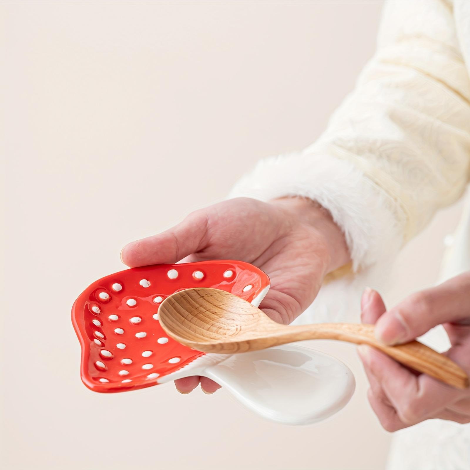 1pc Ceramic Mushroom Shaped Spoon Holder, Cute and Durable, Suitable for Stove Top and Kitchen Countertop, Tool Holder for Soup Spoon, Coffee Spoon, Spatula Holder and Cutlery Holder