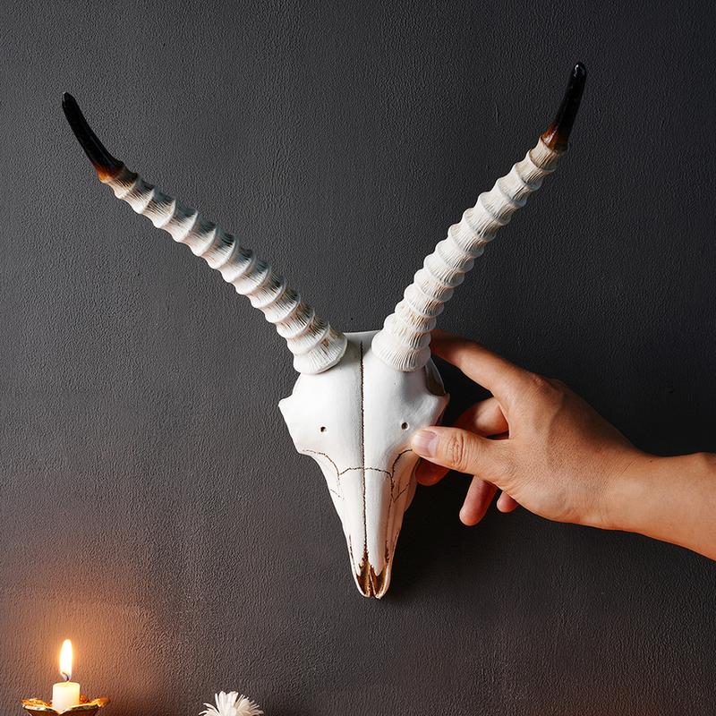 Resin Animal Skull Wall Decor Figurine Ornament, Realistic Sheep Head Bone Hanging Decoration for Ramadan Festival Home Wall Art