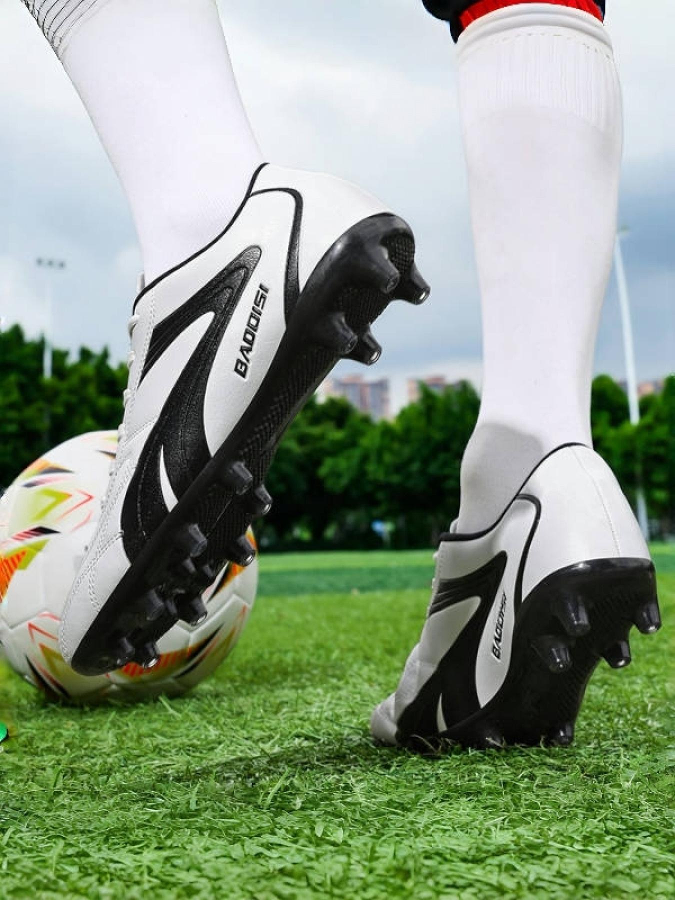 1 Pair Parent-Child White Gold Color Block Long Studs Football Shoes Luxury Competitive Style Leather Material Strong Grip For Parent-Child Football Training And Matches