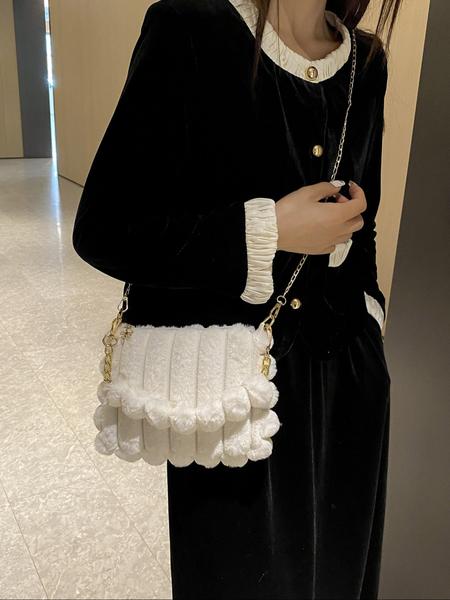 Soft Plush Detail Handbag, Cute Design Crossbody Bag for Girls & Women, Fluffy Handbag, Perfect for Fall Winter Season, Ideal Gift Choice
