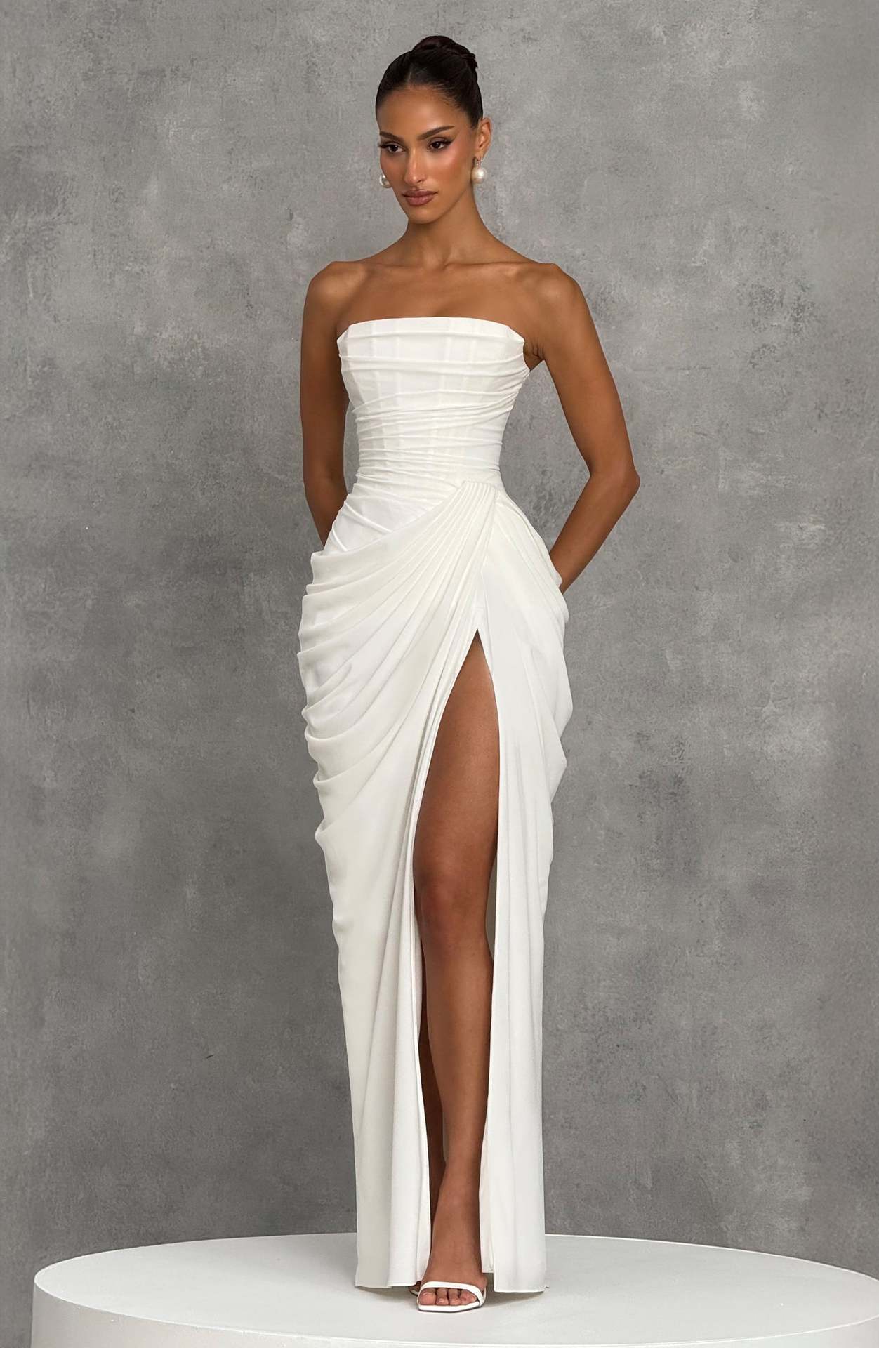2026 European and American New Style Asymmetrical Pleated Sexy High-Slit French Romantic Strapless Pleated Slit Dress