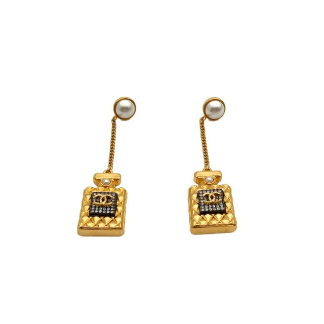 Pre-owned 【TIANA】CHANEL Perfume Earrings P236274296