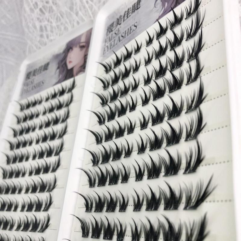 Large Capacity Self-Adhesive  Glueless False Eyelashes Fluffy Winged Fox Eye Natural Volume Lashes Reusable Easy Removal 11-13mm