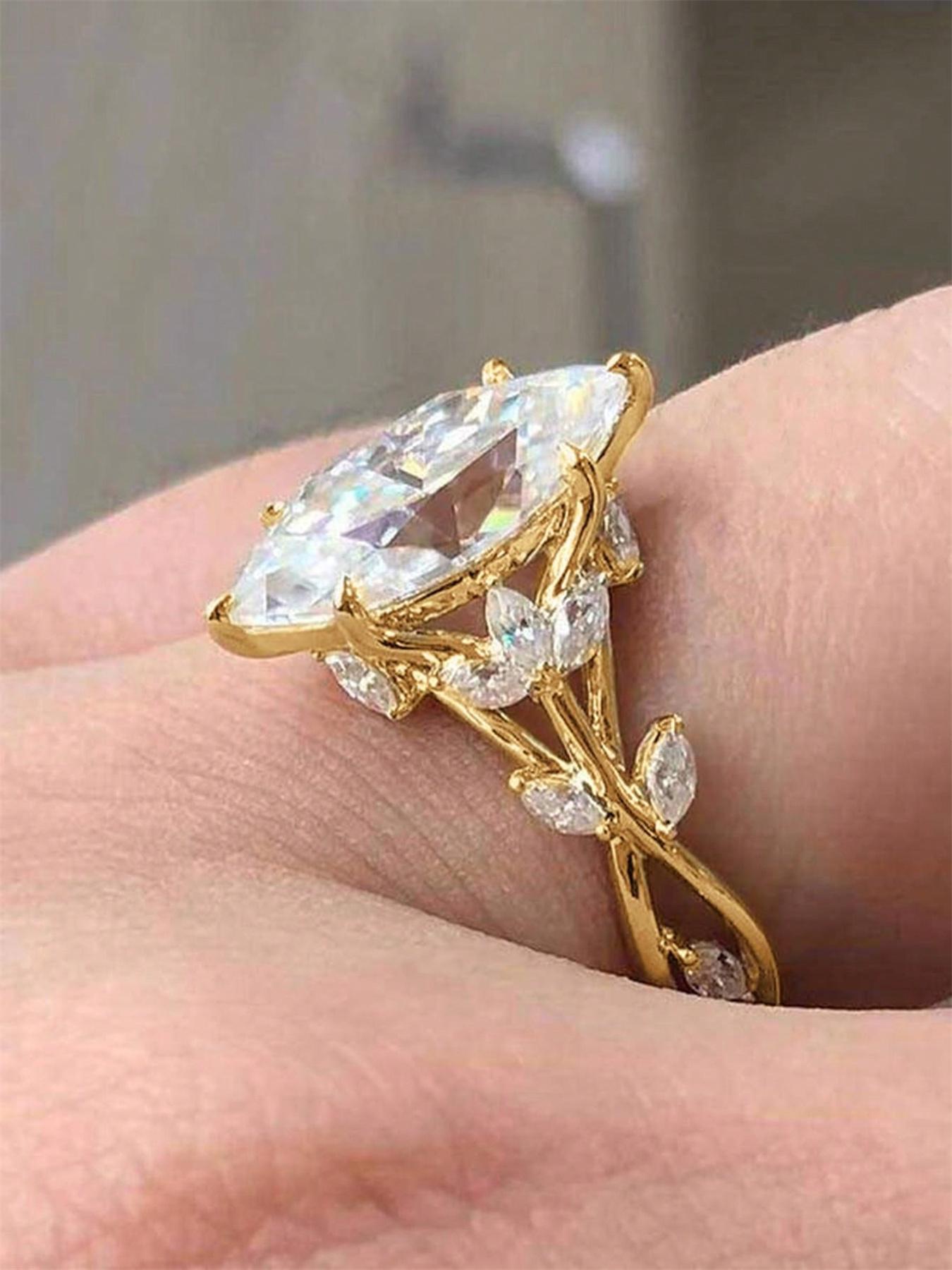 1 PC Gorgeous Cubic Zirconia Statement Ring For Women For Valentine's Day Gift Wedding Anniversary Party Jewelry