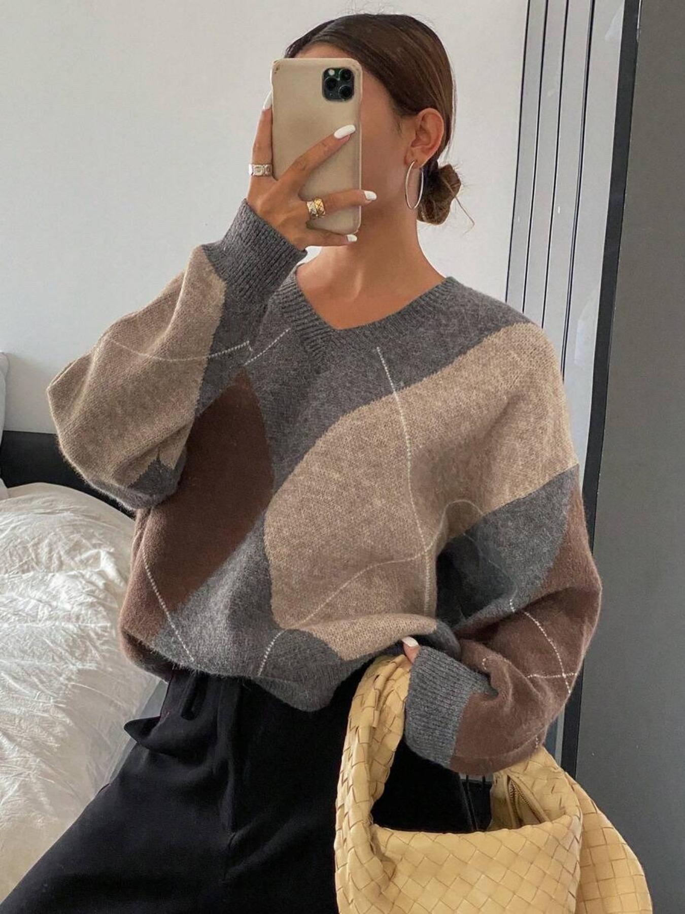 Women's Plaid V Neck Long Sleeve Pullover Sweater, Autumn Winter Loose-Fit Colorblock Casual Fashion Cozy Knit Top, Knitwear
