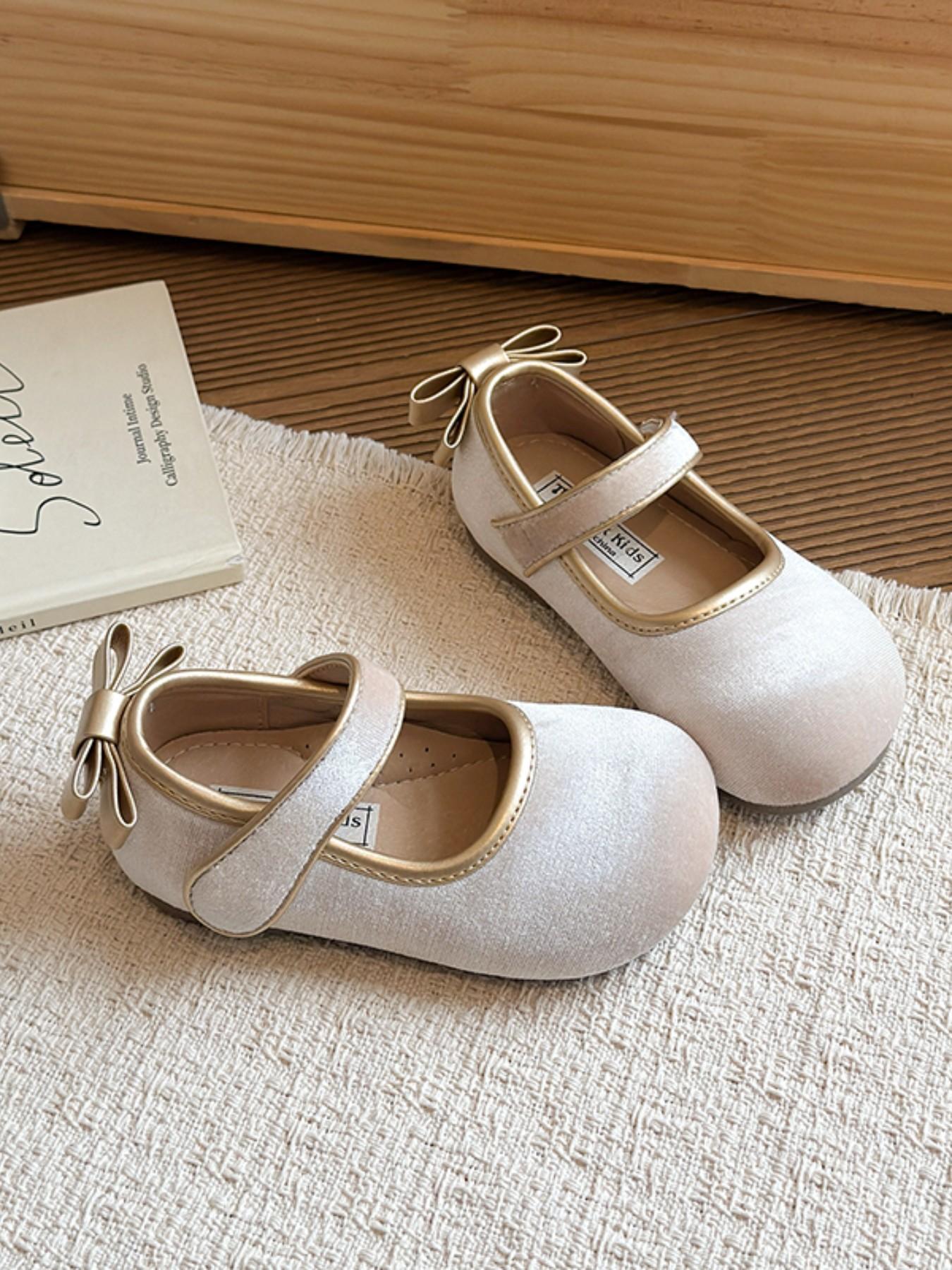 Girls' Velvet Gold Trim Mary Jane Shoes, Soft Sole Anti-Slip Round Toe Flat, Elegant Princess Shoes for Performances/proms