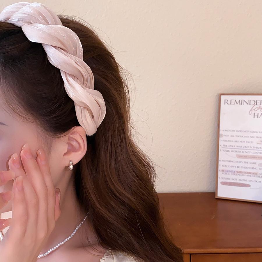 Korean Style Pleated Headband for Women, Wide Headband with Textured Fabric, Soft Stretch Hair Band, Stylish Hair Accessories for Washing Face, Skincare, Makeup, Everyday Wear