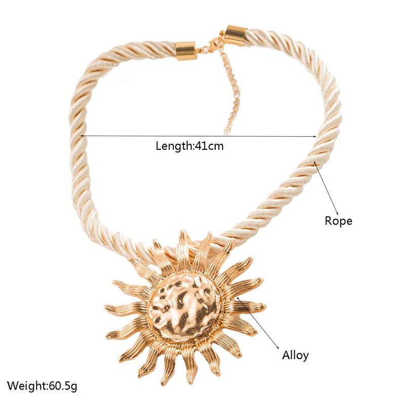 Sun Necklace Golden Sunflower Beach Length Adjustable Clavicle Chain Fashion Accessories