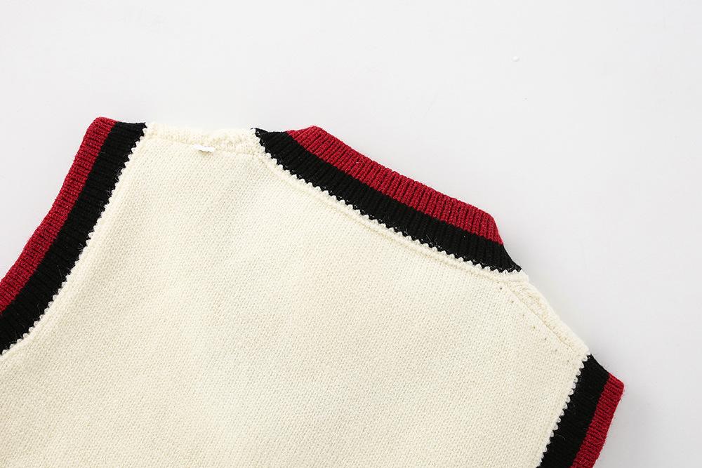 Spring and Autumn Infant V-Knitted Vest, Simple Woolen Waistcoat Boys and Girls, Versatile Outerwear, Soft and Skin-friendly, Stylish Daily Outings, Children's Layered Sweater Vest