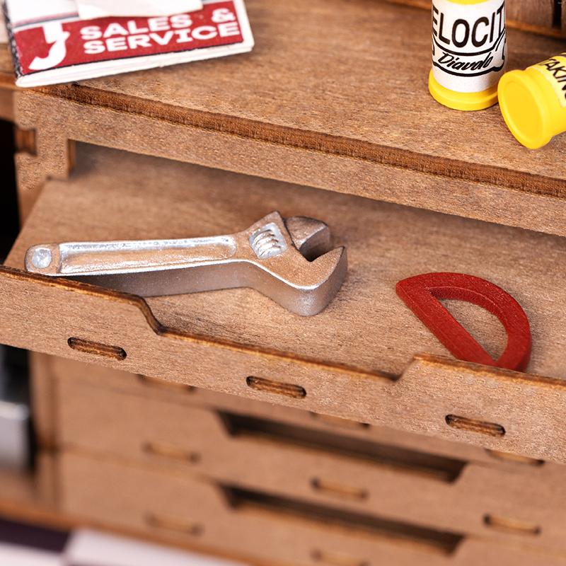 Rolife Miniature House Kit DIY Mini Dollhouse Garage Workshop Tiny House Making Kit with LED Light Decorative Wooden Craft Diorama Kit Hobby Gift