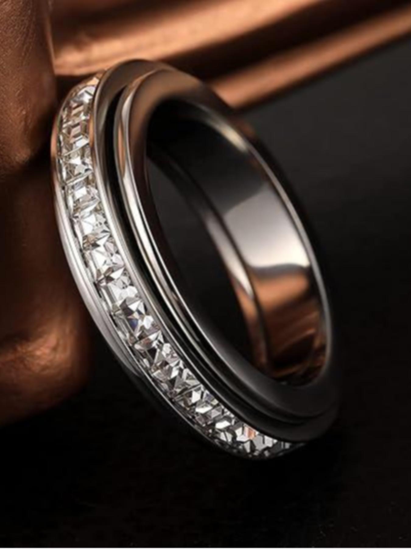 New Rhinestone Circle Small Square Drill Unique Stress Relief Rotatable Statement Ring Jewelry, Fashionable Accessory for Women & Men