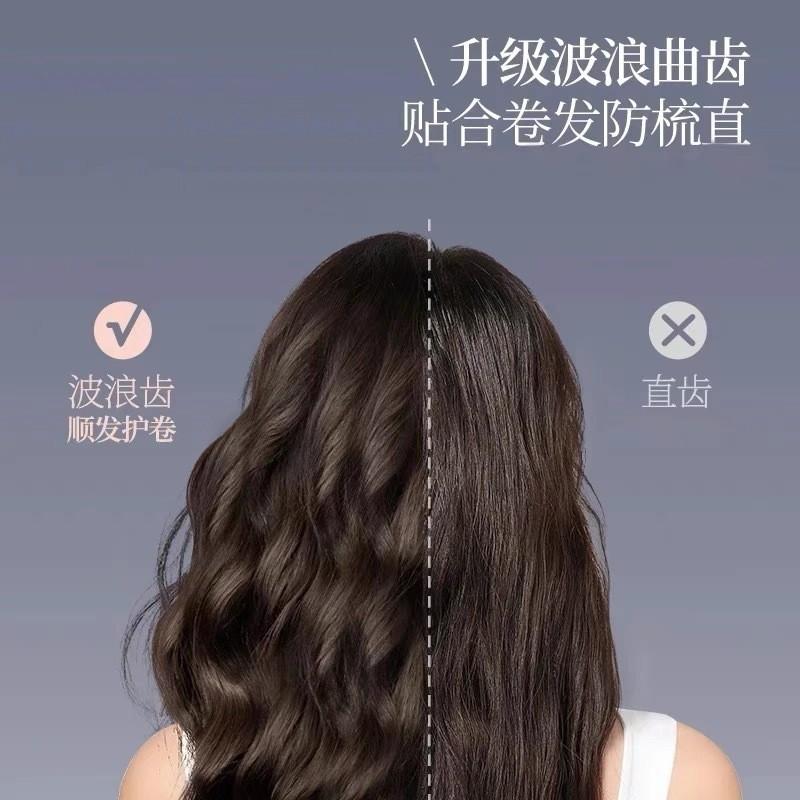 Mini Boar Bristle Round Brush for Short Hair,-0.78-0.70-0.62 Inch Diameter Small Round Barrel Brush for Blow Drying Anti Static Quiff Mini Comb with Wooden Handle for Blow Drying Straightening Curling Wet Thin or Short Hair