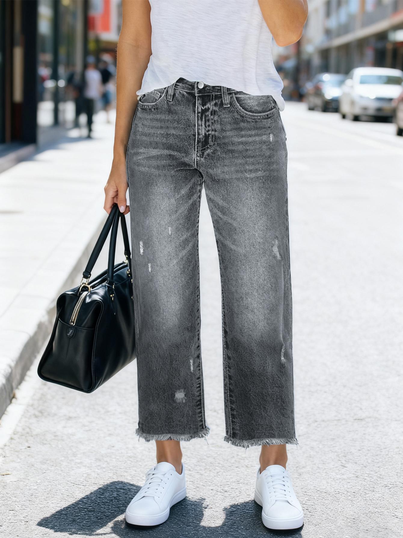 Women's Relaxed Fit Distressed Straight Leg Jeans, Comfortable Ripped Wash with Frayed Hem for Street Style Fashion, Trendy Denim Jeans Streetwear