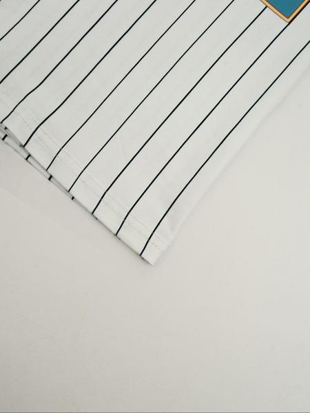 Women's Figure Print V Neck Tee, Fashion and Trends Casual Short Sleeve T-shirt for Daily Wear, Ladies Clothes for All Seasons