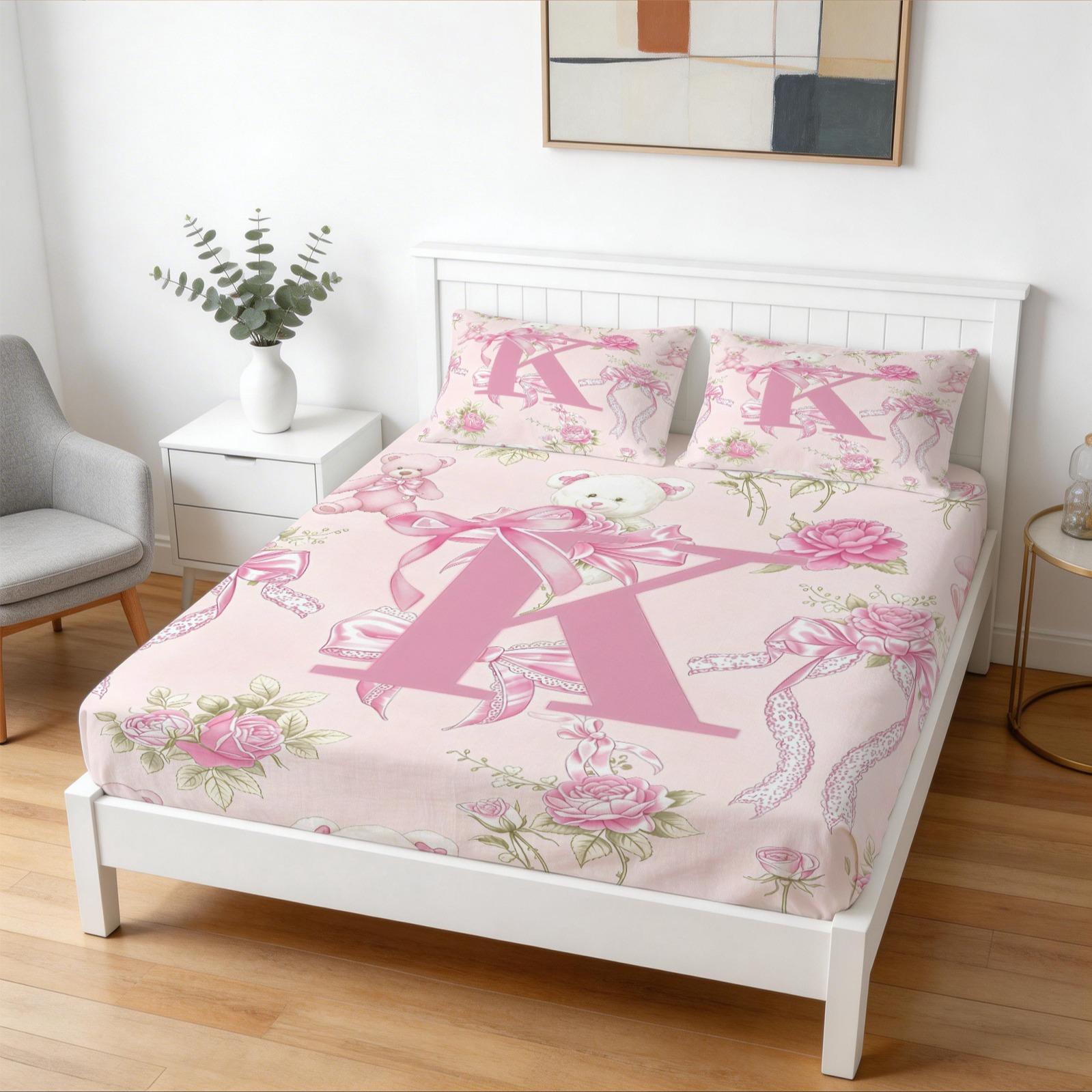 Pink Coquette Initial Letter Fitted Sheet Set, Soft Skin-Friendly, Cute Teddy Bear & Rose Floral Bedding, Girly Bow Print, 3 Pieces (1 Fitted Sheet + 2 Pillowcases), Deep Pocket, Aesthetic Room Decor, Perfect Gift