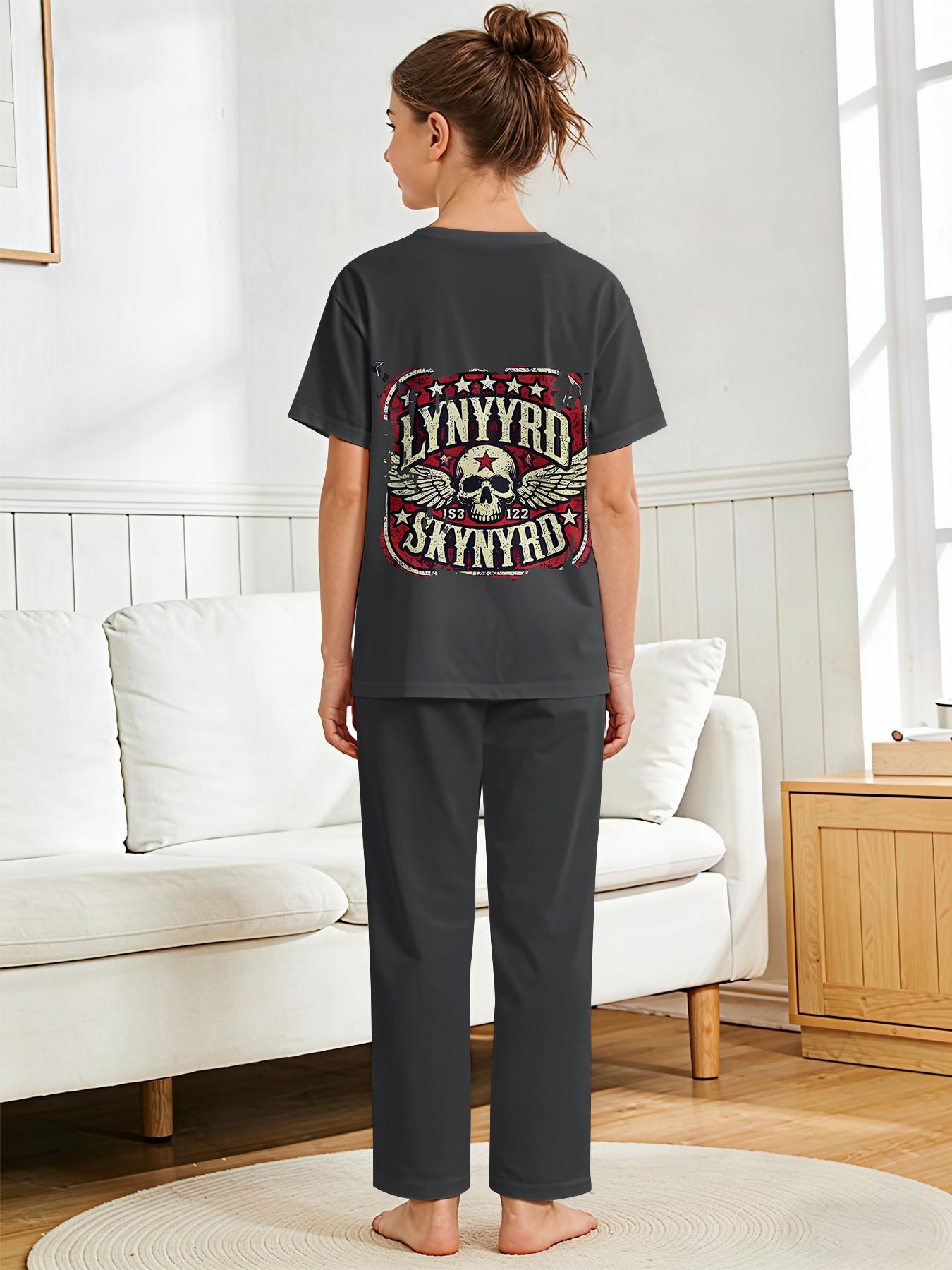 Vintage Skull Wings Homewear 2-Piece Set for Girls, Digital Printed Short-Sleeve Pajamas with Extended Sleep Pants, Flame-Retardant Fabric. Stylish, Trendy, Casual, Comfortable and Soft Pajama Set, Suitable for Sleeping and Home Leisure. Made of 100% Poly