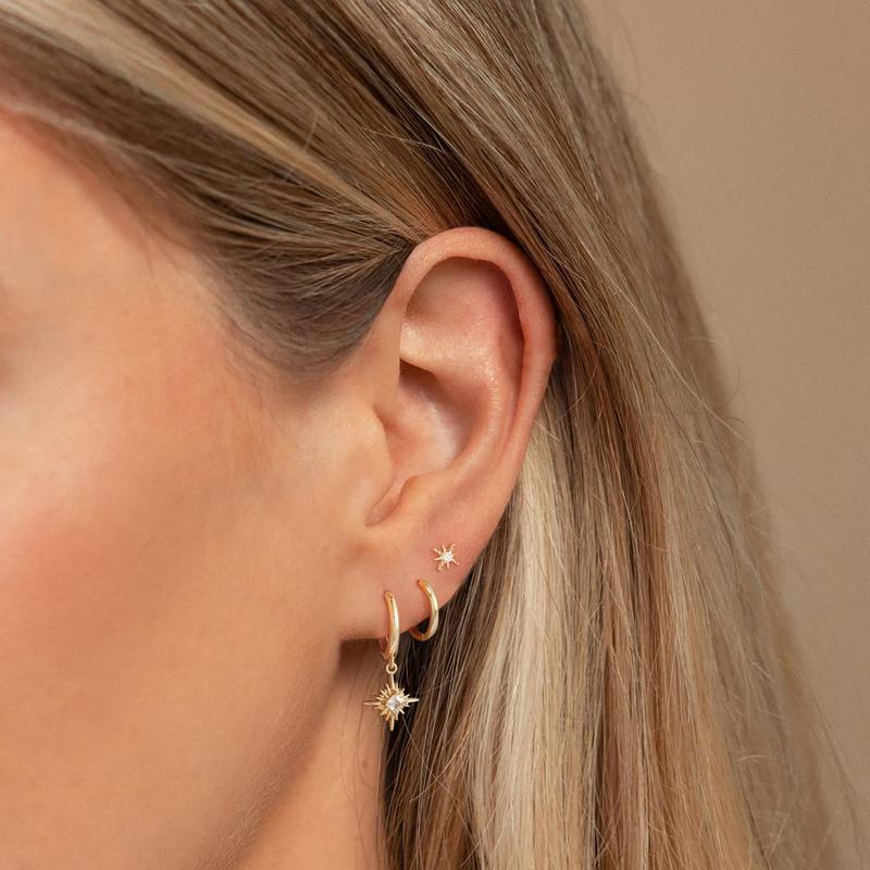 CAROVO Gold Hoop Earrings Set for Women, Dainty 14K Gold/Silver Plated CZ Cartilage Earring Hypoallergenic Stud Earrings for Women Huggie Small Hoop Earring Set Dangle Earrings Jewelry Gifts for Women Men