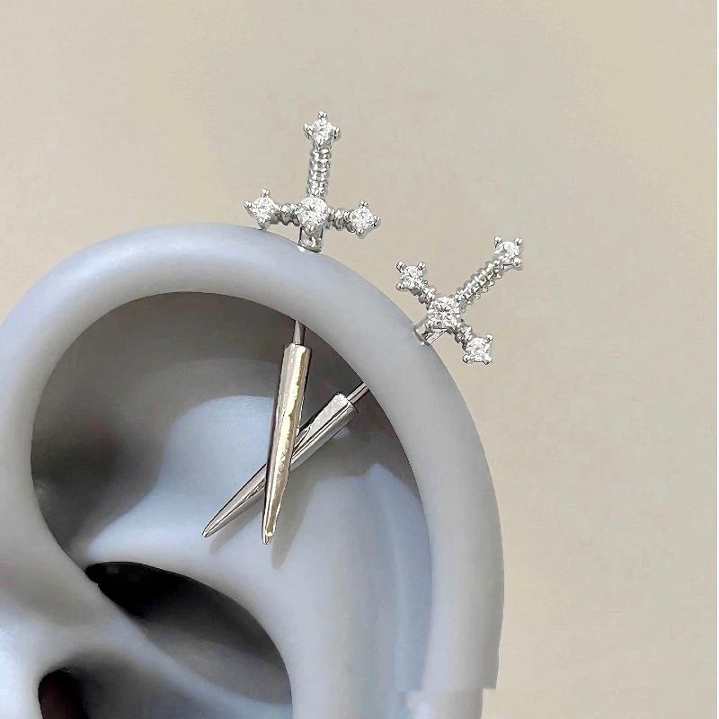 1 Pcs Excalibur Demon Sword Ear Studs, Surgical Steel Wing Helix Conch Ear Piercing Jewelry, Anti-allergic Cartilage Earring
