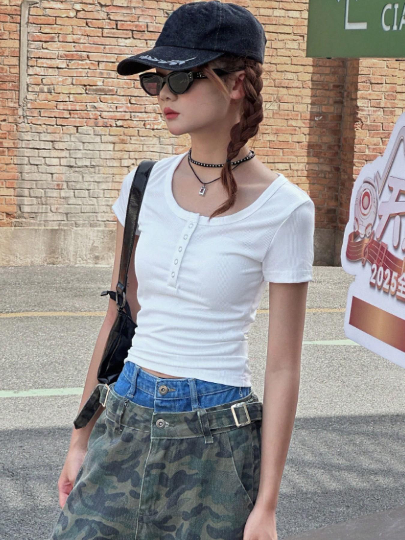 Girls' Round Neck Knitted Short Sleeve Top, Solid, Slim-Fitting, Casual Style, Perfect for Carnival Gifts, Teenage Fashion