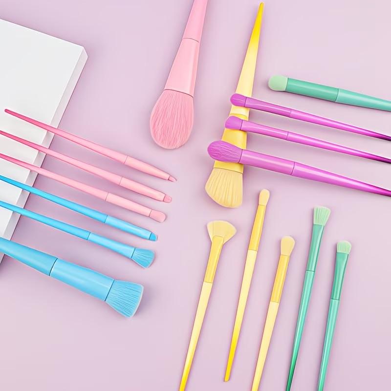 17-Piece Macaron Makeup Brush Set, Professional High-End Cosmetics Brushes, Ideal for Travel, Perfect Holiday Gift