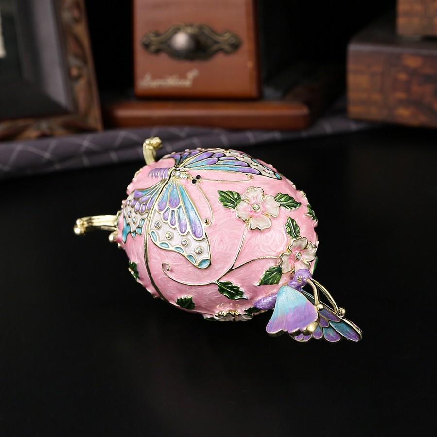 Charming Egg-Shaped Butterfly Jewelry Box, Elegant Metal Treasure Chest, Ideal for Souvenirs and Decor, Perfect Holiday Gift