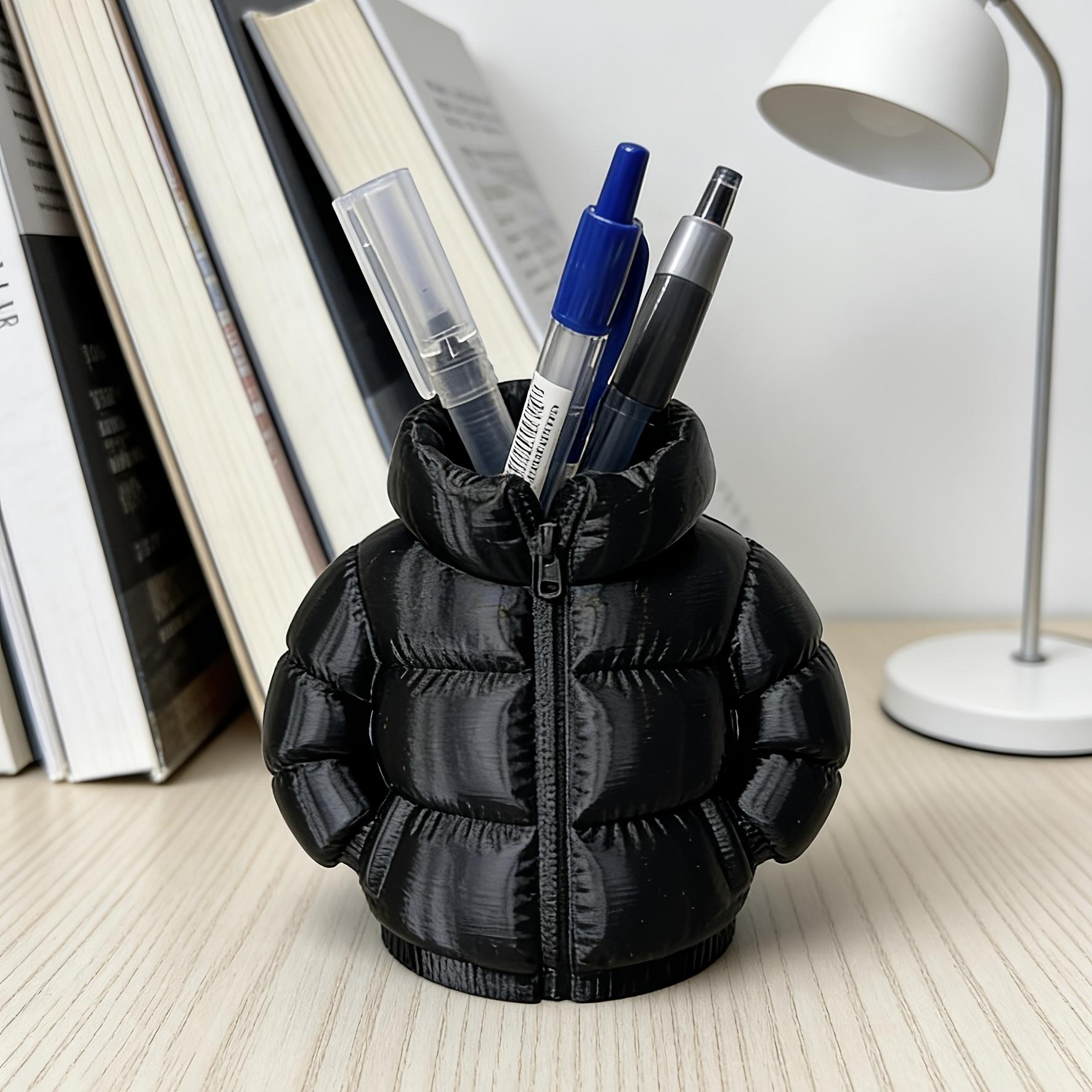 Cute Down Jacket Shape Pen Holder, Creative 3D Printed Novelty Cup Mat, Classroom Student Desk Accessories, Home Office Desk Decor, Desktop Organizer