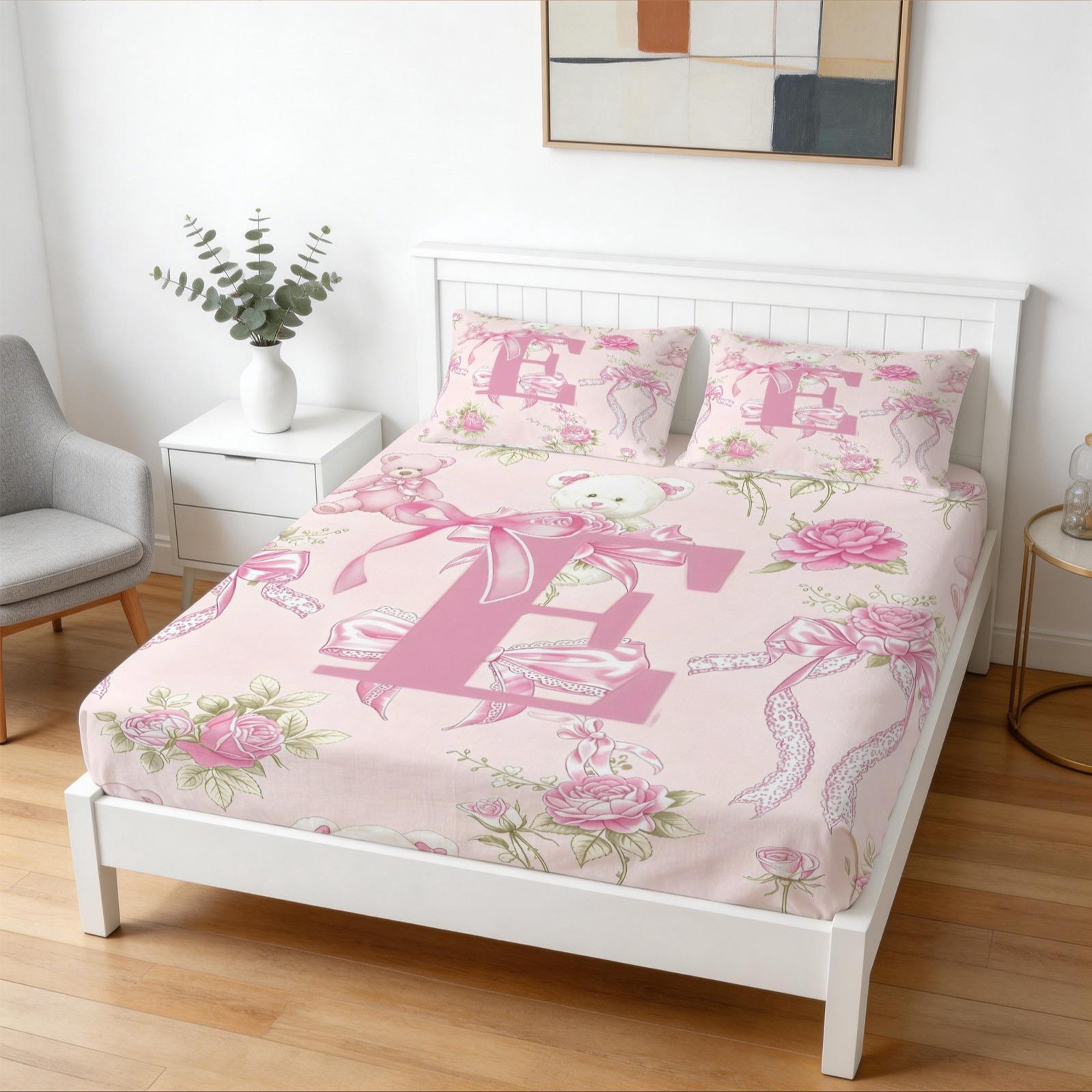 Pink Coquette Initial Letter Fitted Sheet Set, Soft Skin-Friendly, Cute Teddy Bear & Rose Floral Bedding, Girly Bow Print, 3 Pieces (1 Fitted Sheet + 2 Pillowcases), Deep Pocket, Aesthetic Room Decor, Perfect Gift