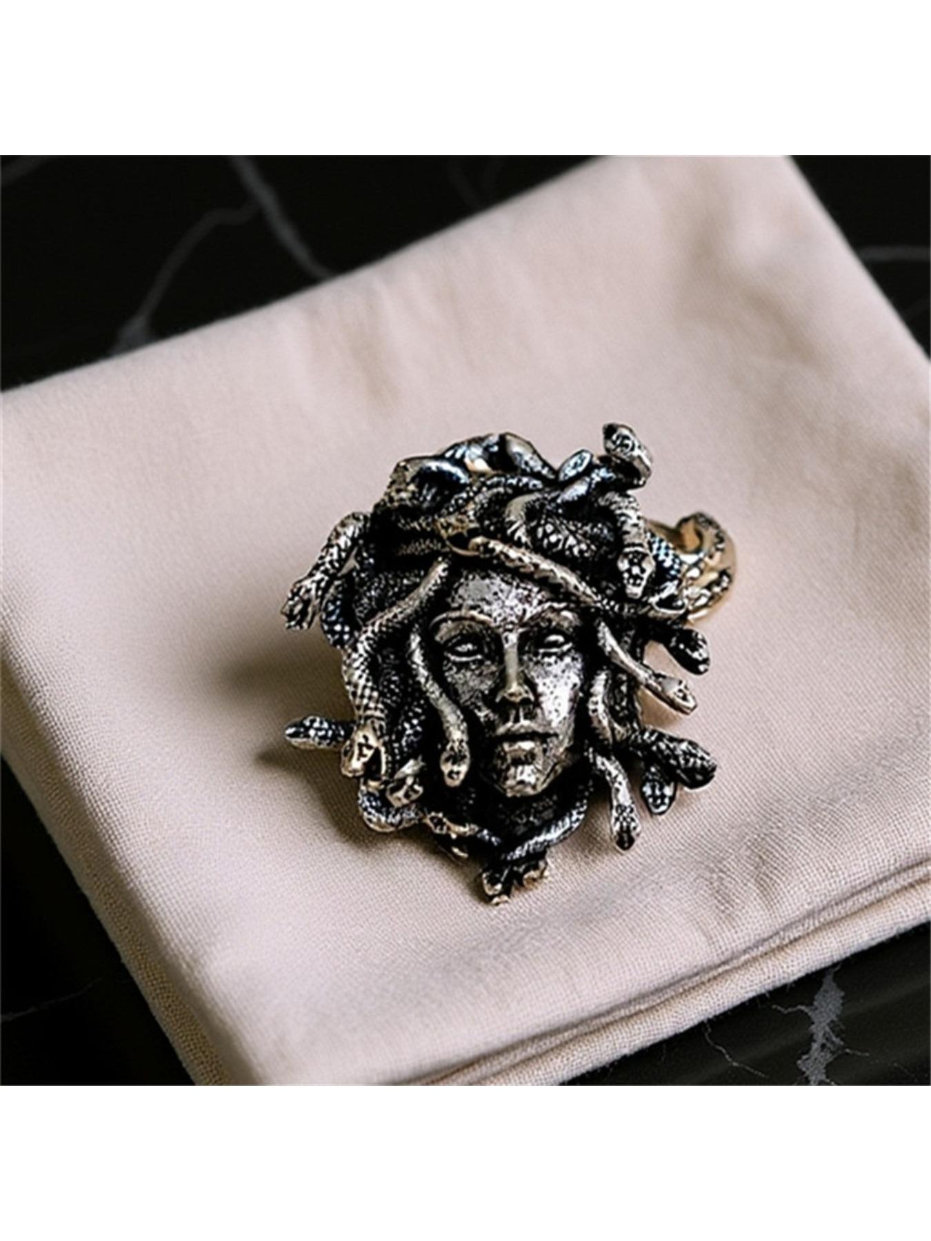 Vintage Medusa Head Pendant Necklace - Greek Mythology Gothic Stainless Steel Jewelry for Men/Women