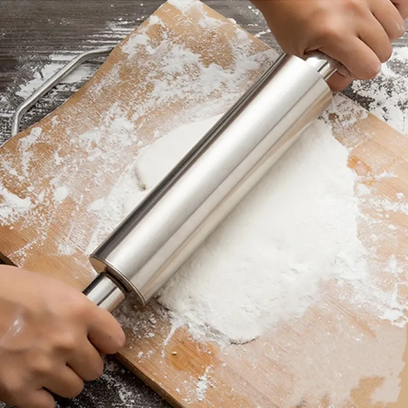 1Pc Stainless Steel Rolling Pin, Smooth Dough Roller for Paste Pizza Pastry, Non‑Stick Baking Roller, Practical Home Bakery Kitchen Baking Tool for Making Cookie Bread Pasta Baking Utensils